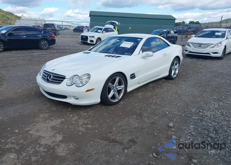 2005 Mercedes-Benz Sl 500 z USA, uszkodzony, nr VIN WDBSK75F25F092398